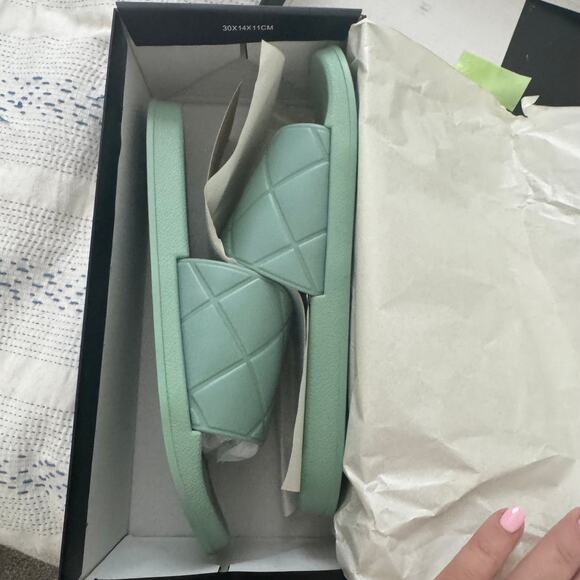 NEW J SLides by Urban Sport Fabio Light Green Slide On Sandals Womens Size 9 - Picture 5 of 6